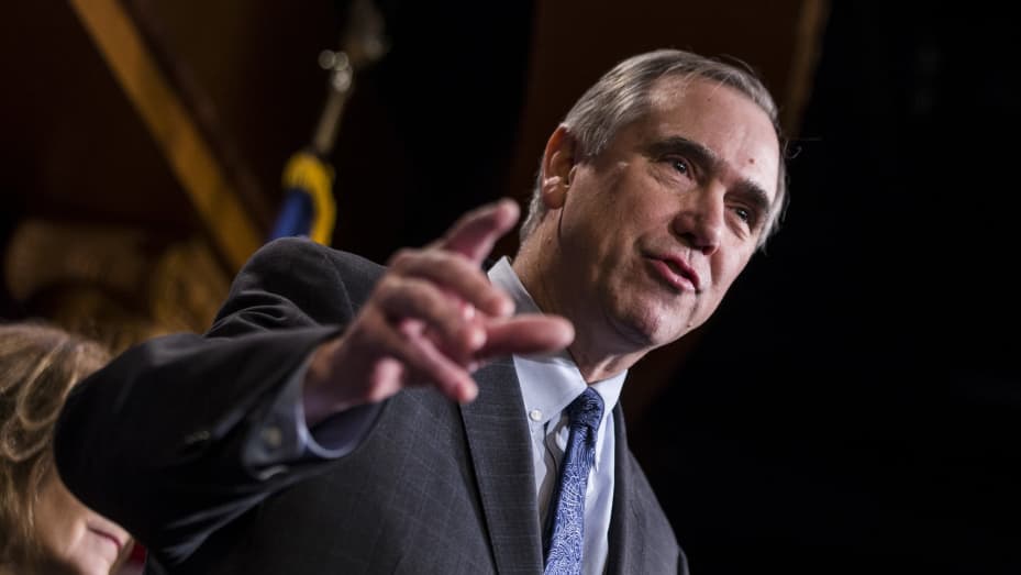 Senator Jeff Merkley, a Democrat from Oregon, speaks during a news conference at the U.S. Capitol in Washington, D.C., on Saturday, Jan. 25, 2020.