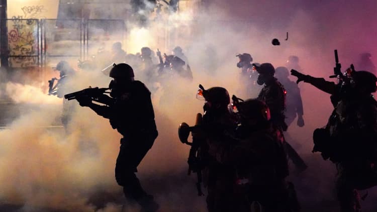 Portland protesters continue violently clashes with federal law enforcement agents