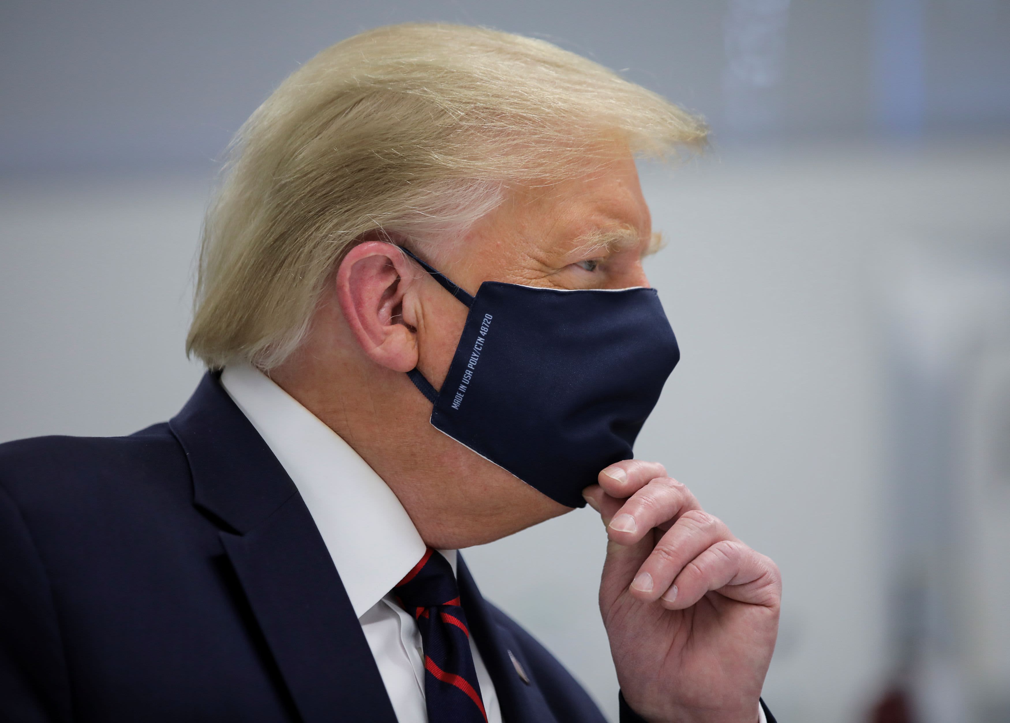 Techmeme Facebook Youtube And Twitter Work To Pull Versions Of A Video Touting Hydroxychloroquine As A Covid 19 Cure After It Was Shared By Trump And His Allies Sam Shead Cnbc - darren nguyen on twitter roblox