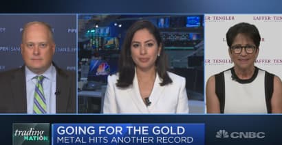 Gold hits all-time highs, but miners lag. What two traders make of the moves