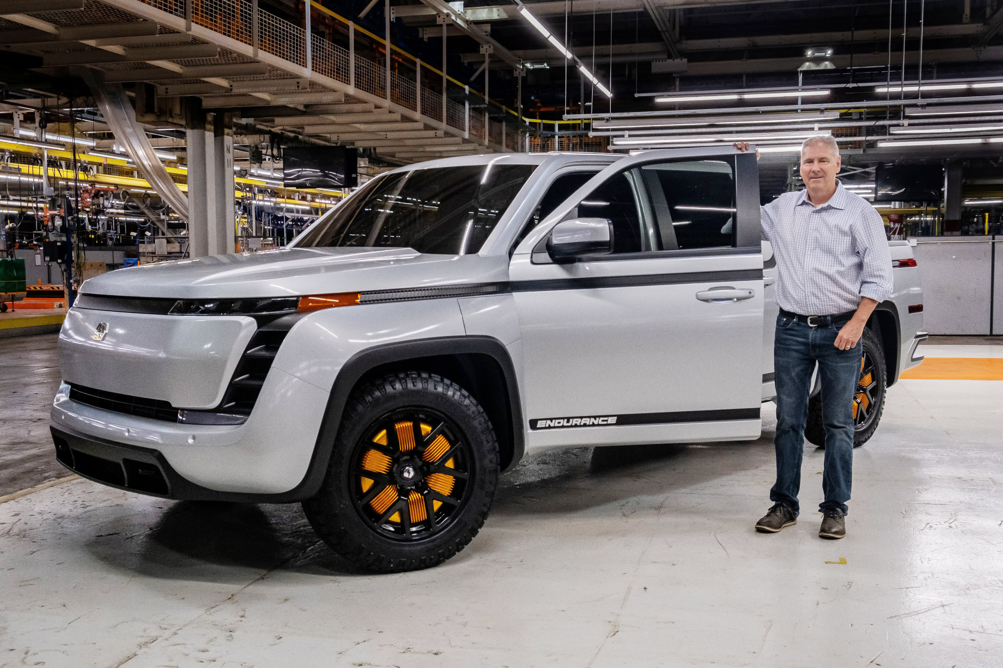 Lordstown Motors said Monday that CEO Steve Burns and CFO Julio Rodriguez have resigned, days after the electric truck maker warned that it had "