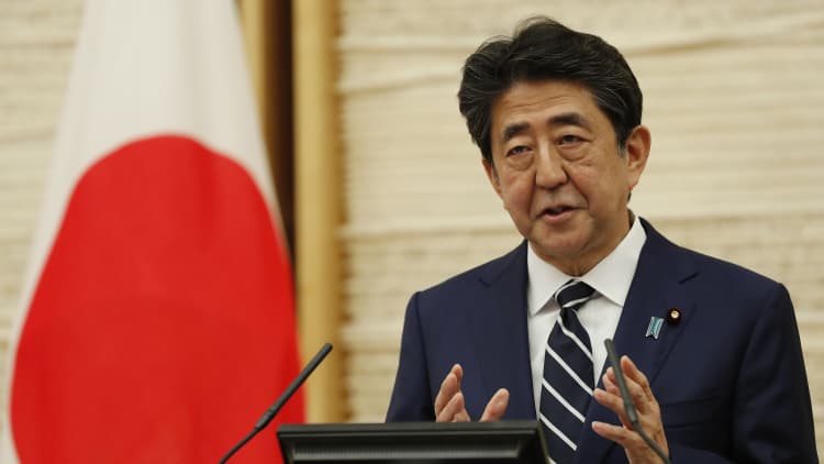 Japanese Prime Minister Shinzo Abe to resign for health reasons