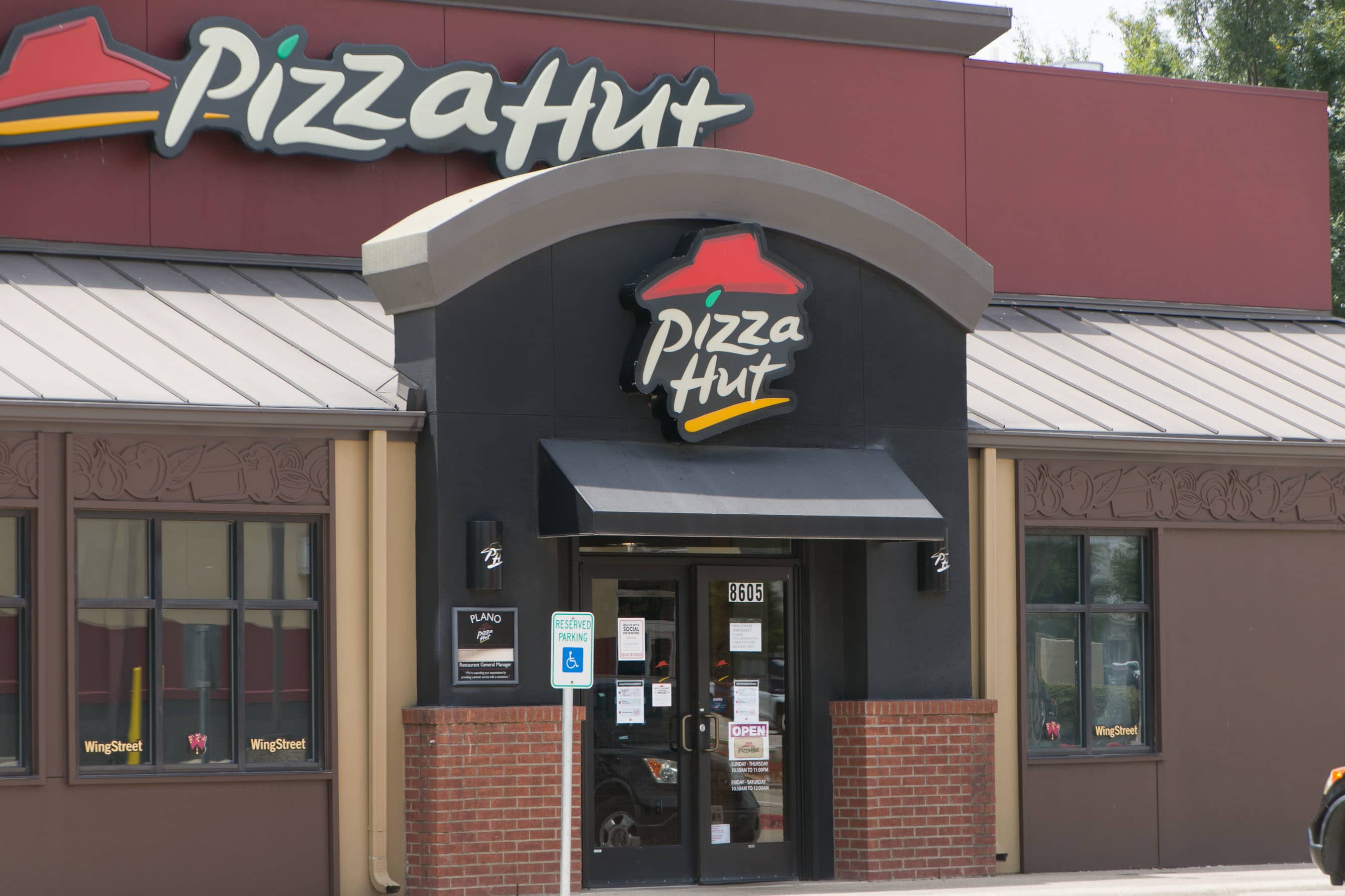Адрес хат. Рестораны пицца хат. Pizza Hut рестораны. Pizza Hut USA. Пицца-хат-парк.