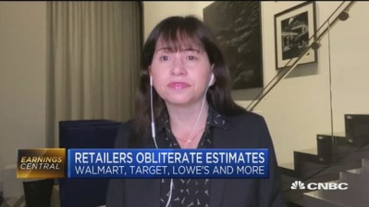 Telsey on blowout retail earnings: Essential retailers will remain winners throughout holiday season