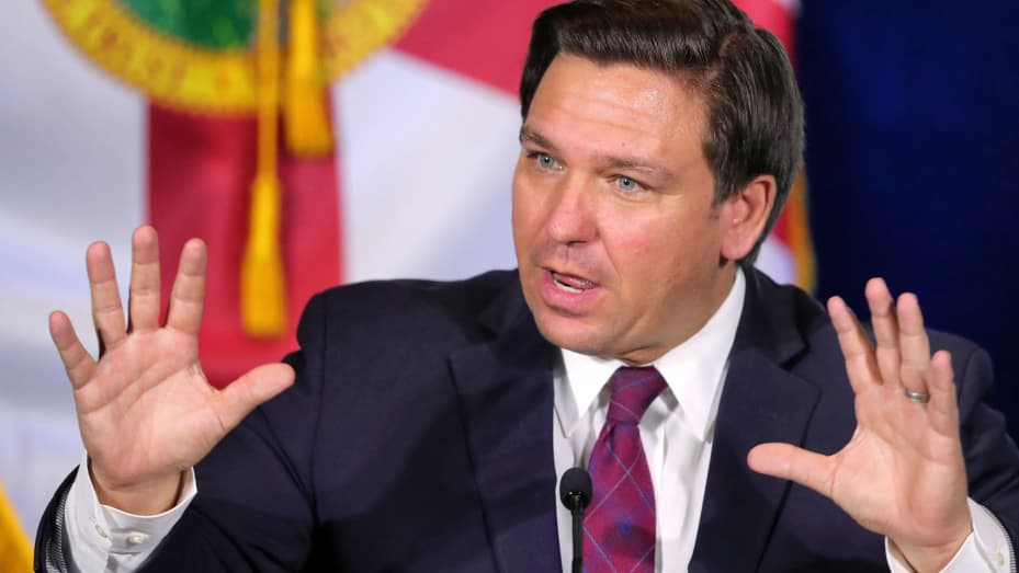 DeSantis signs Florida election law while shutting out all media but Fox News