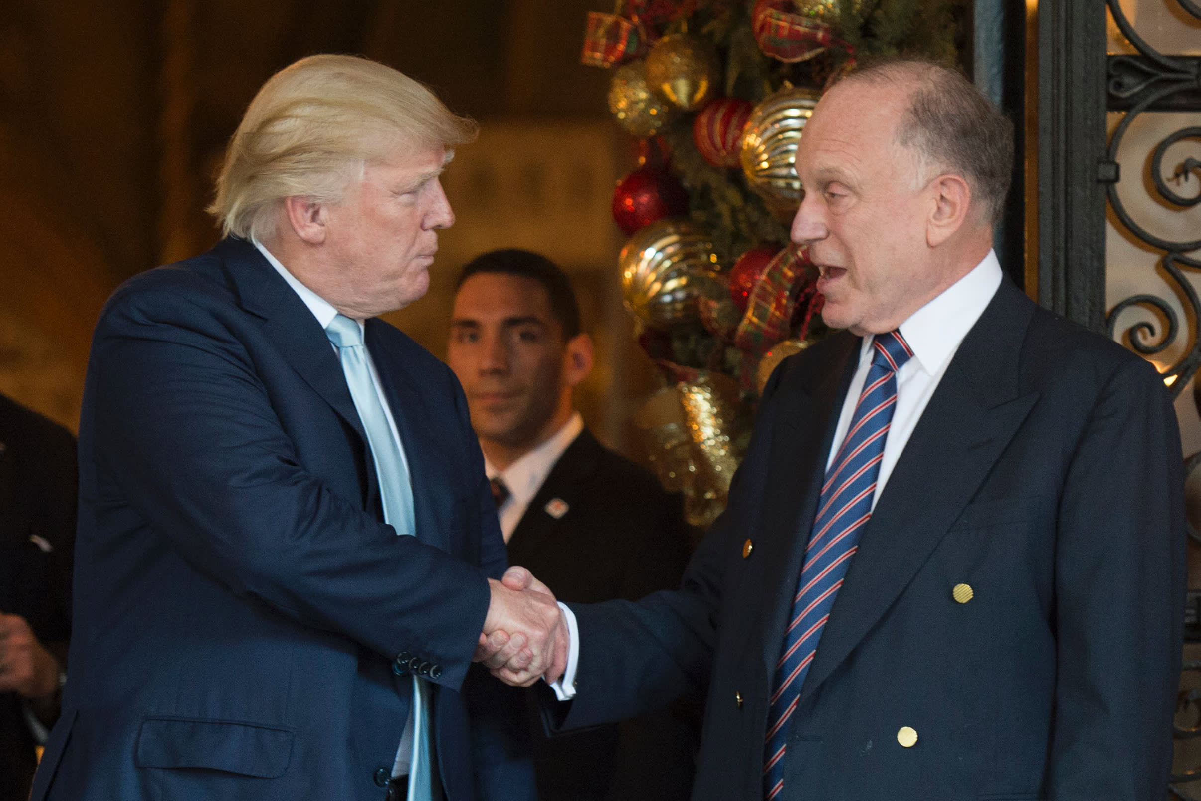 Billionaire Trump friend and donor Ronald Lauder goes quiet on the fundraising front