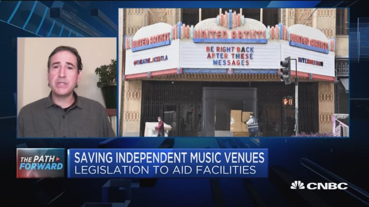 Why a big booking agent says the live music industry is in danger of disappearing without financial help from Congress