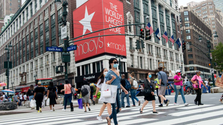 Macy's reports better-than-expected Q3 earnings, ups full-year outlook