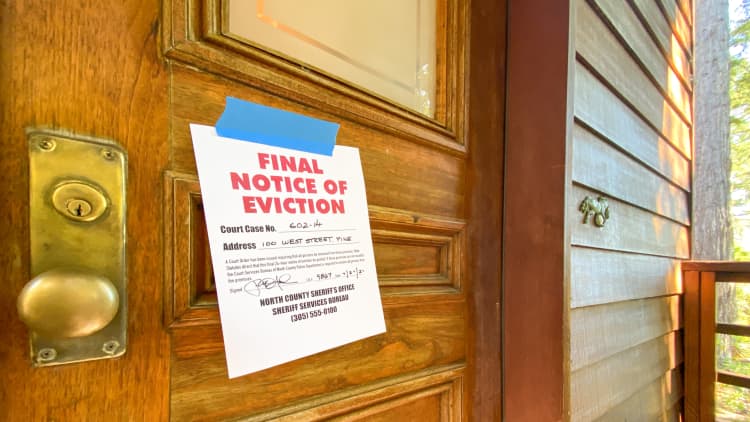 White House and CDC enact renter eviction moratorium