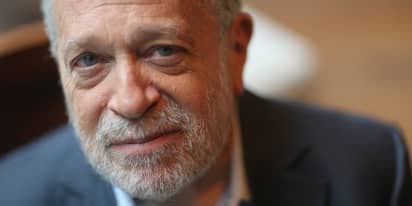 Why AI may end labor unions and become your new employer: Robert Reich