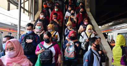 Indonesian stocks dive 5% as Jakarta plans to reinstate partial coronavirus lockdown