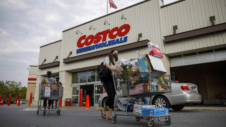 How Costco grew a "members-only" empire