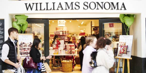Morgan Stanley downgrades Williams-Sonoma, says stock could fall another 18% as demand for home furnishings weakens