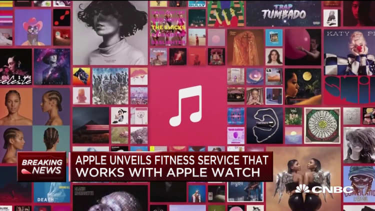 Apple unveils fitness service that works with Apple Watch