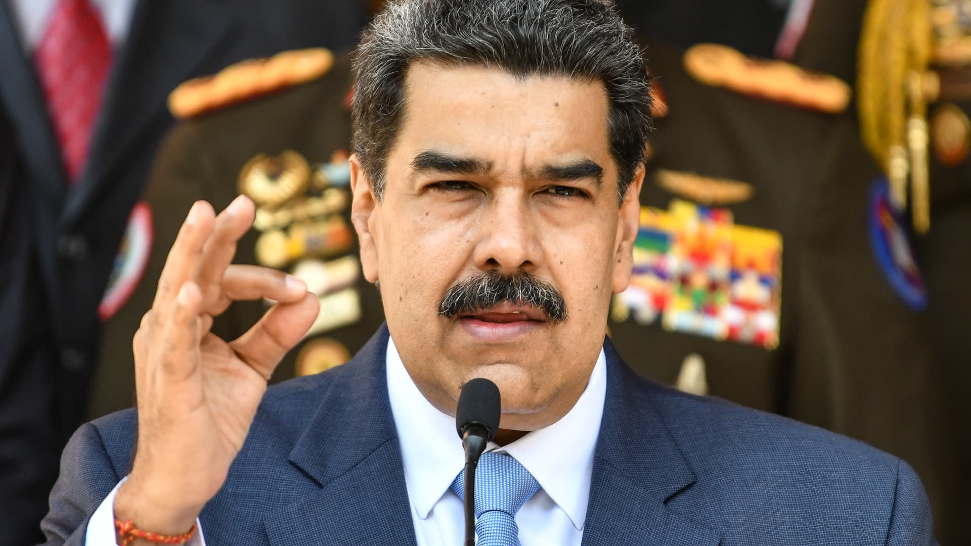 Gobierno de Venezuela suspende negociaciones con la oposición