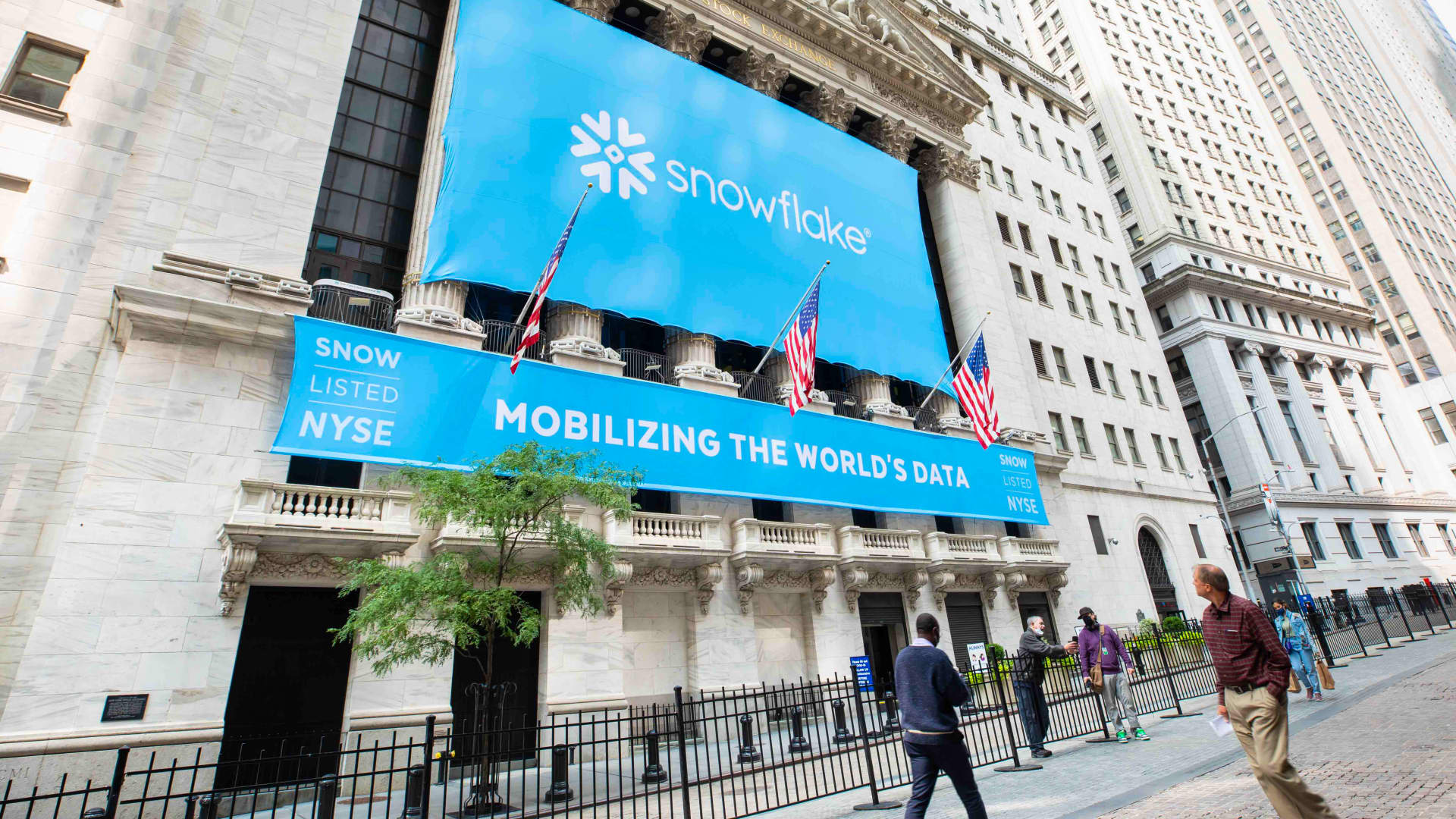 Snowflake banners decorate the New York Stock Exchange to market the debut of the software company's shares in New York on Sept. 16, 2020.