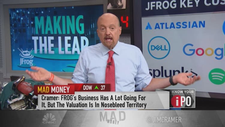 Jim Cramer recommends buying JFrog on a pull back: 'The stock's giving me vertigo'