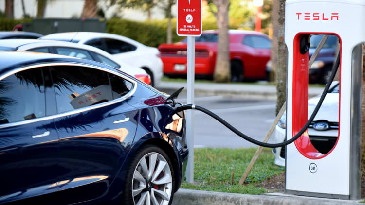 How Tesla, GM and others will fix electric vehicle range anxiety