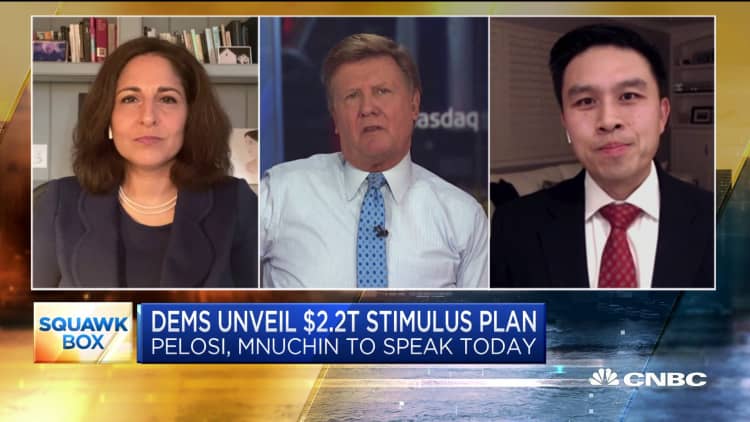 Two policy experts debate the merit of more federal stimulus
