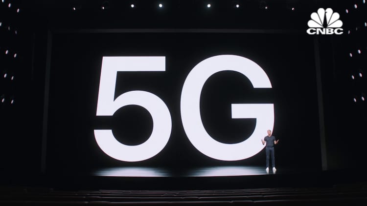 Verizon CEO Hans Vestberg at Apple's iPhone: We're turning on our nationwide 5G network