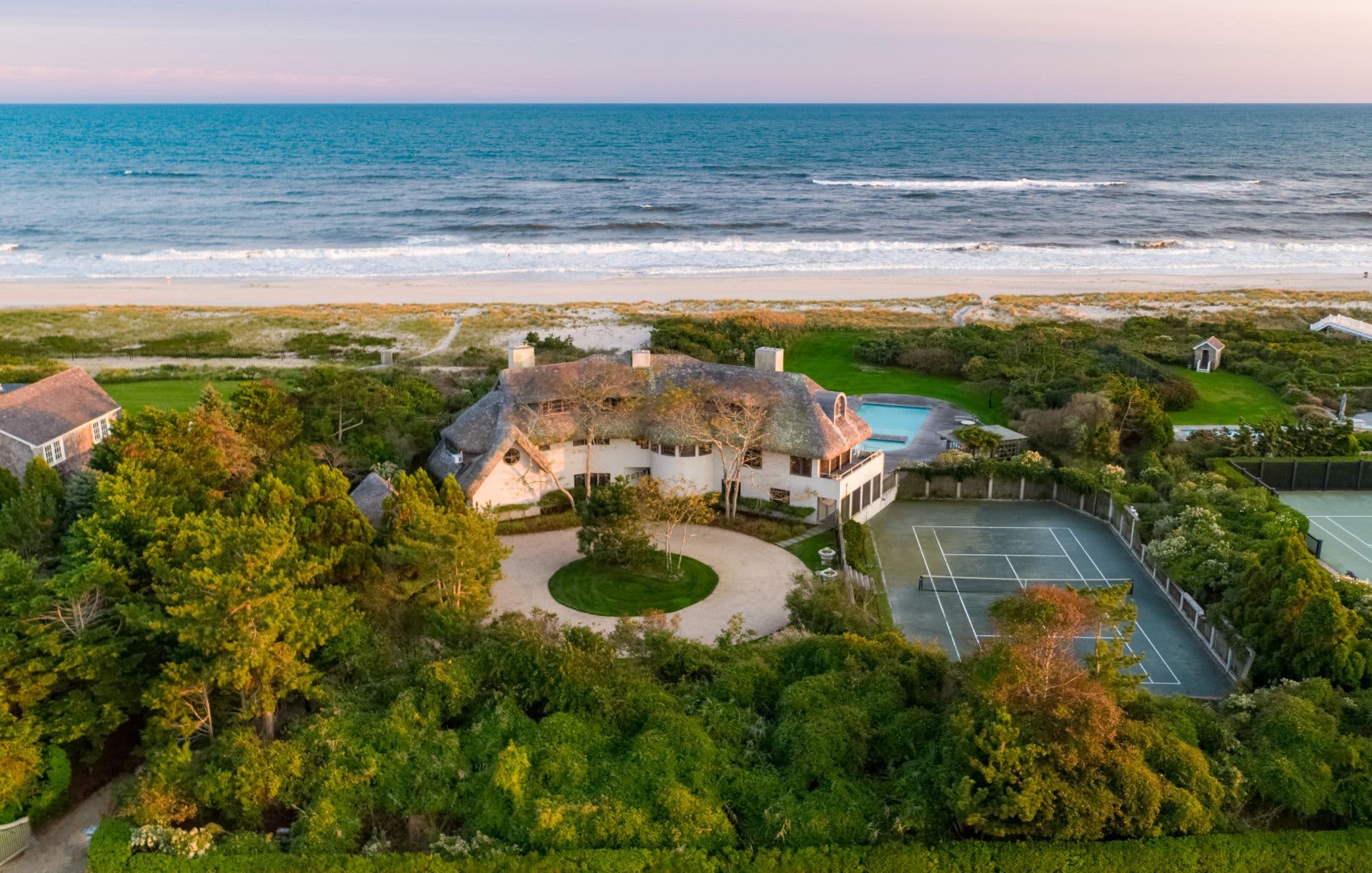 Photos: Inside multimillion-dollar Hamptons beach house for sale