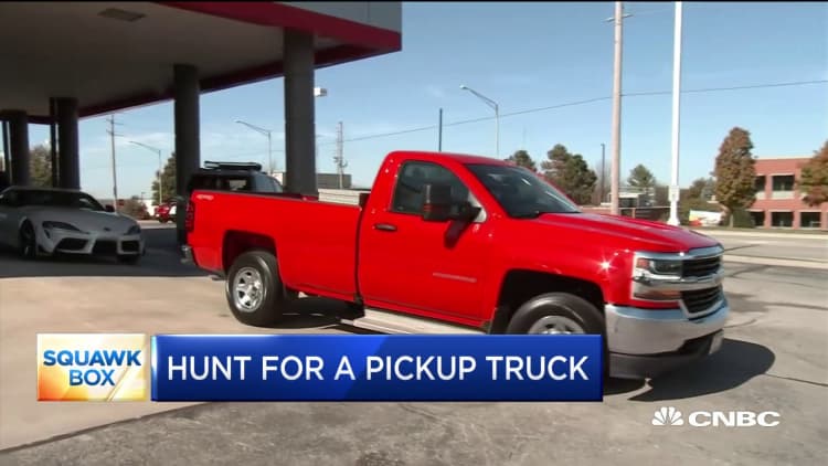 Customers pay record prices for used pickups during the pandemic