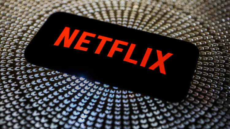 Media analyst explains his long-term view on Netflix