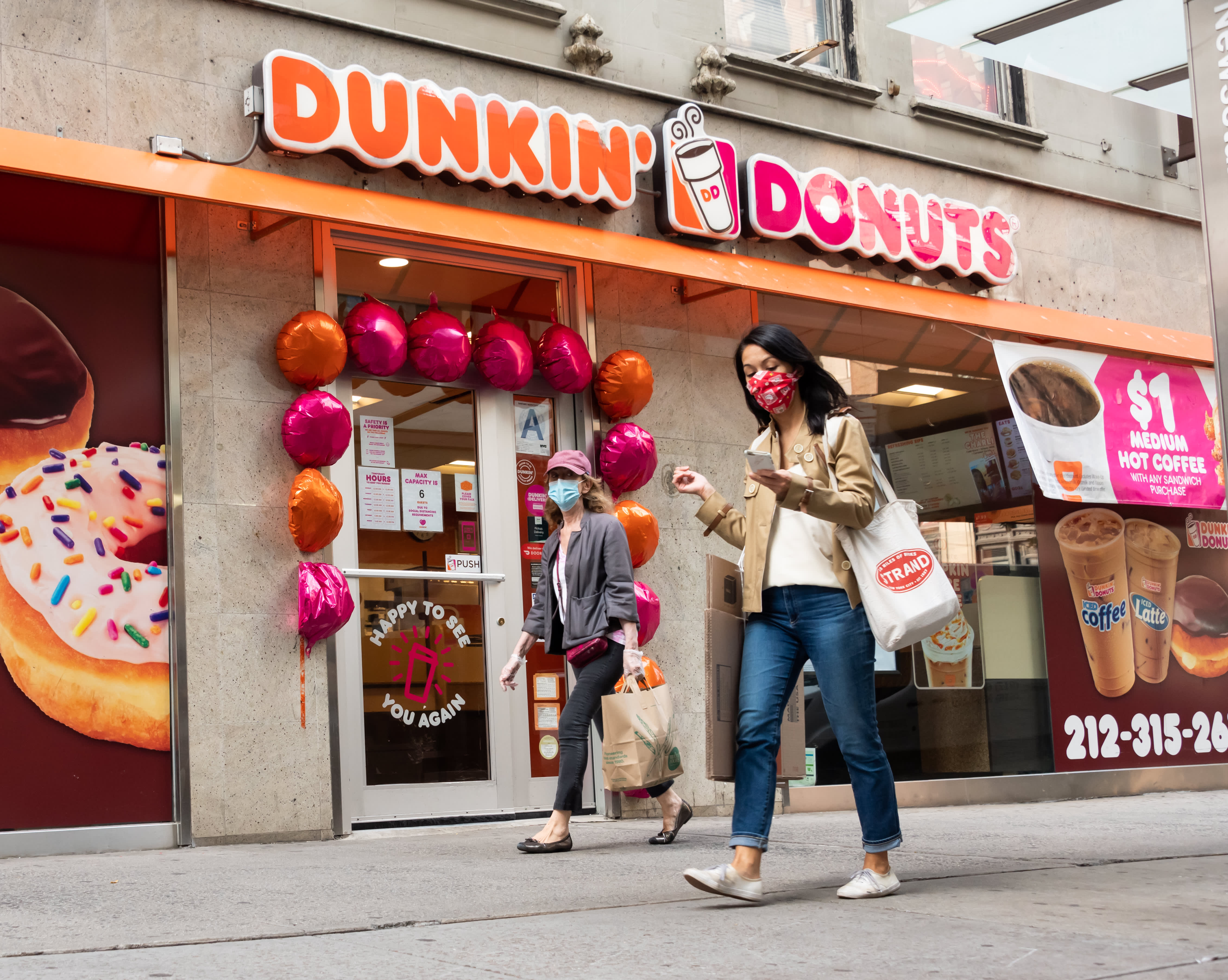 Dunkin' Brands is discussing potential sale to Inspire Brands - CNBC
