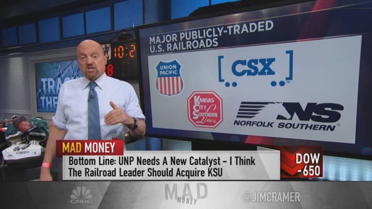 Jim Cramer says Union Pacific should acquire Kansas City Southern