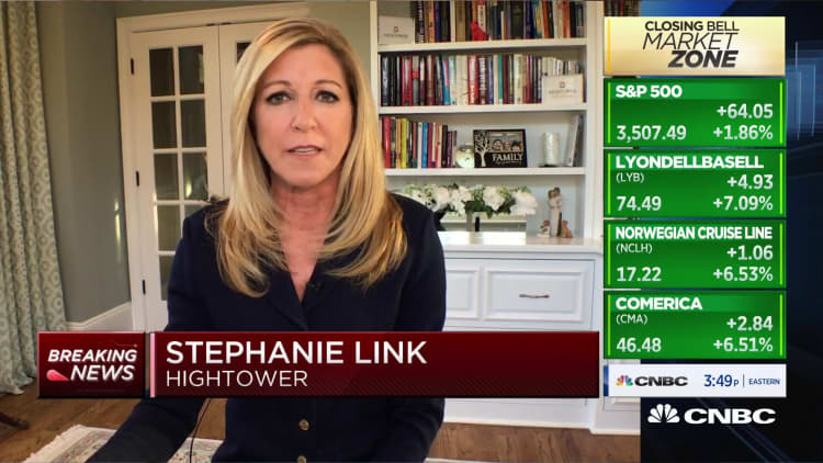 Markets are doing a lot better today, we're getting more clarity on the election: Stephanie Link