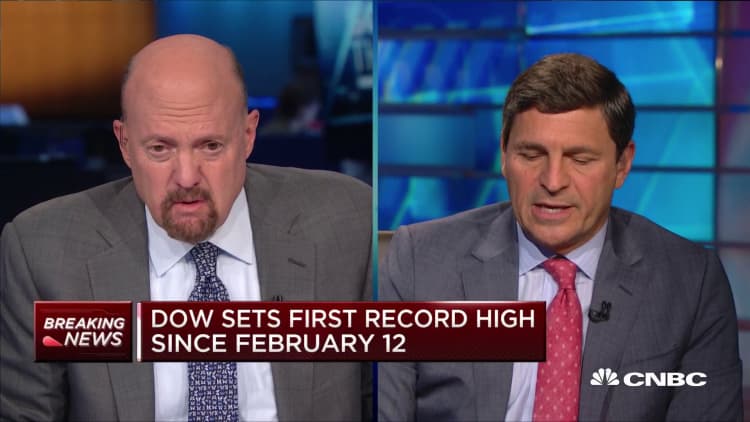 Jim Cramer on McDonald's earnings and how the restaurant industry will be affected by Pfizer vaccine news