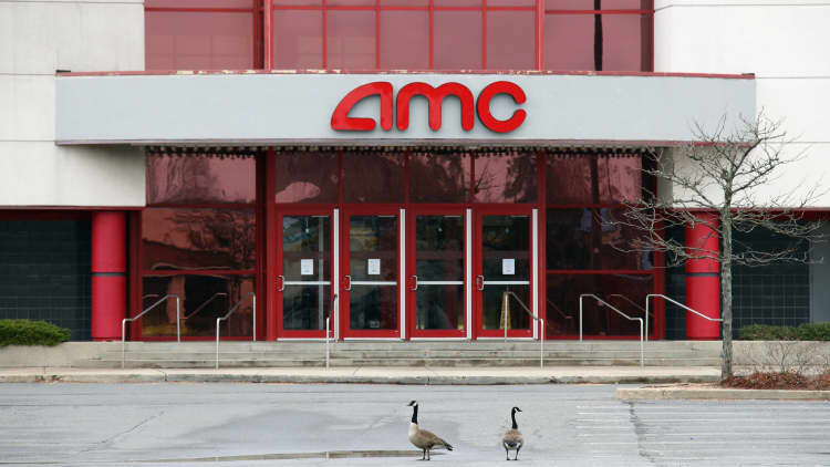 AMC and Cinemark Q3 losses show the pandemic's toll on movie theaters