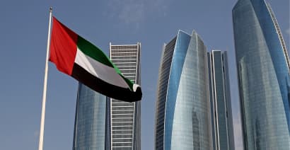 UAE reinstates visa-free entry for Ukrainians in quick reversal, pledges aid