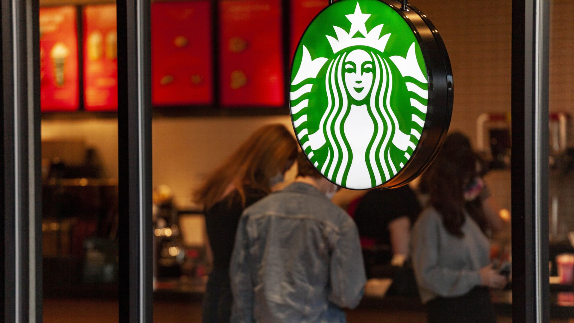 Starbucks to cover employees’ travel expenses for abortions, gender-affirming su..