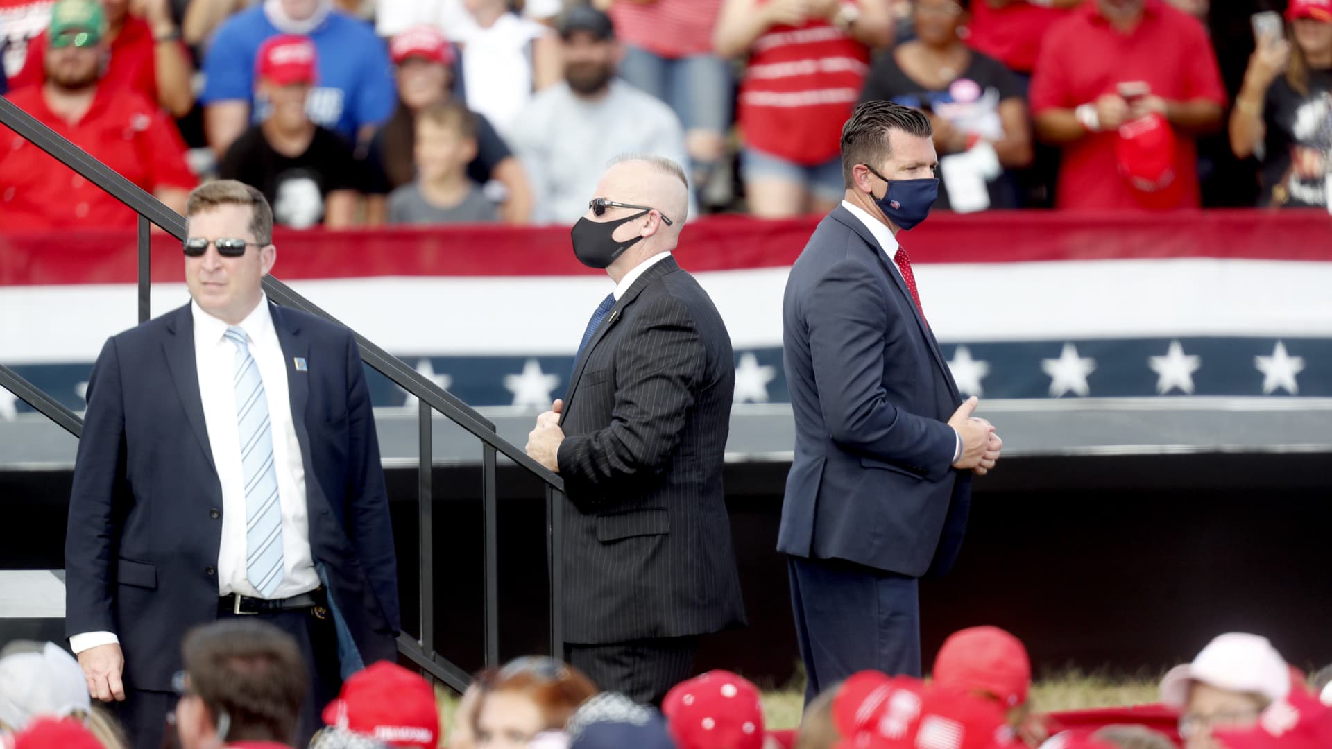 U.S. Secret Service is seen during President Donald Trump campaign speech just four days before Election Day outside of Raymond James Stadium on October 29, 2020 in Tampa, Florida.