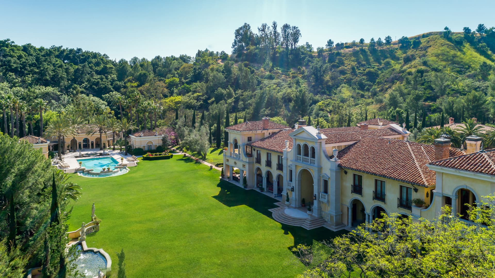 An aerial view of the grounds of Villa Firenze in Beverly Hills, California.
