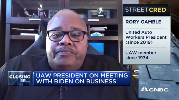 UAW President: With the right leader in the White House, we'll get everybody moving again