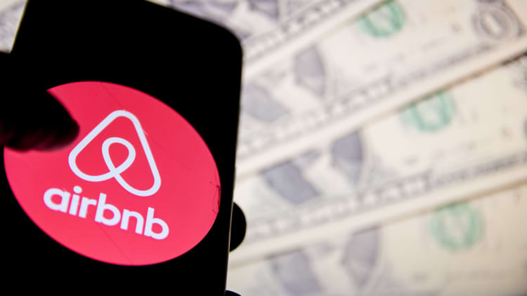 Airbnb sets initial price range of $44 to $50 per share