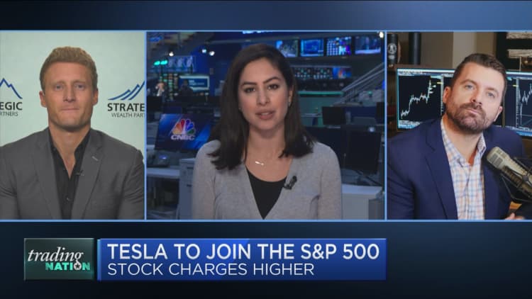 Tesla to join the S&P 500 — two traders on what to do with the stock