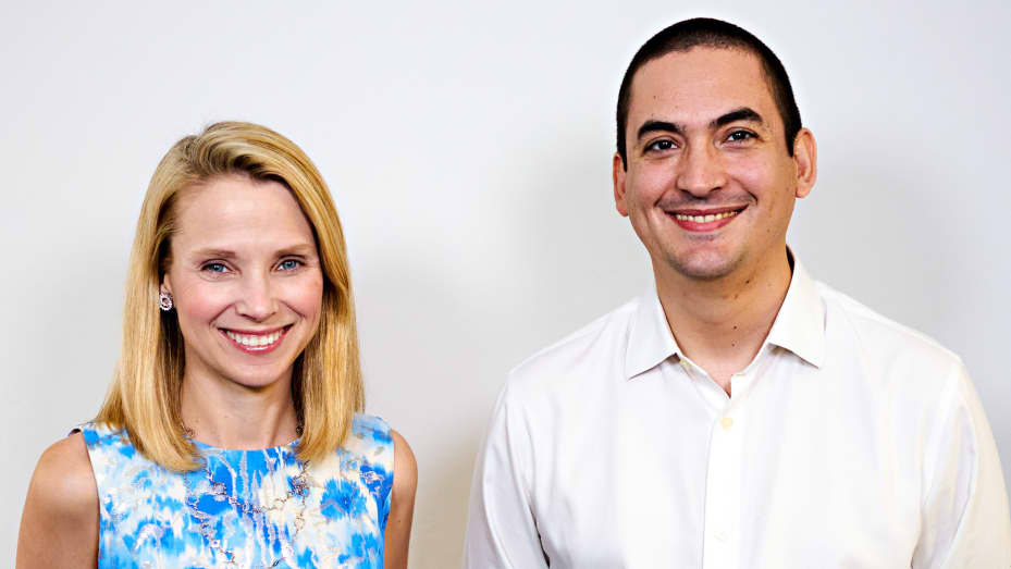 Marissa Mayer and long-time colleague Enrique Muñoz Torres on Wednesday announced the launch of Sunshine and its first app Sunshine Contacts.