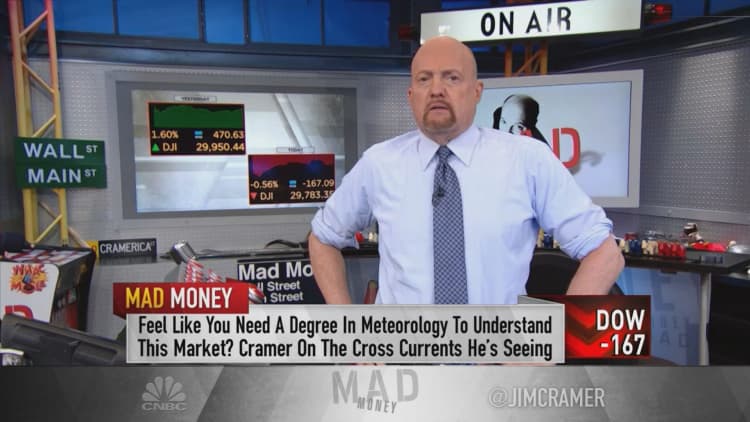 Cramer dishes on navigating through a confusing moment on the market