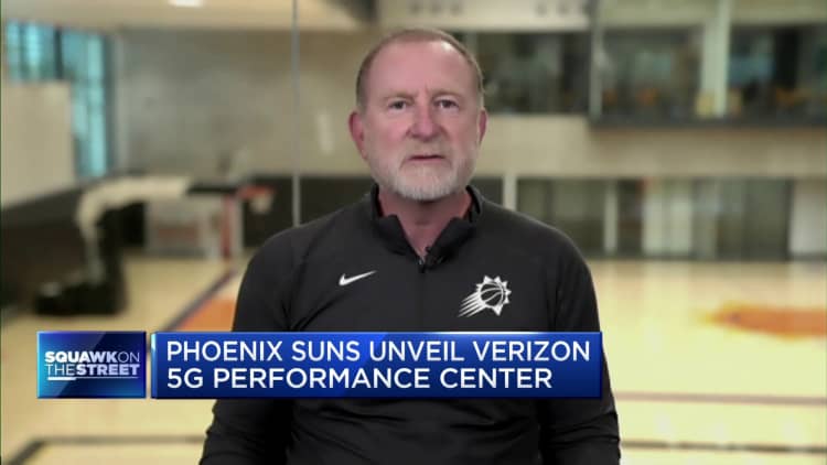 Phoenix Suns owner Robert Sarver on the team's Verizon 5G performance center