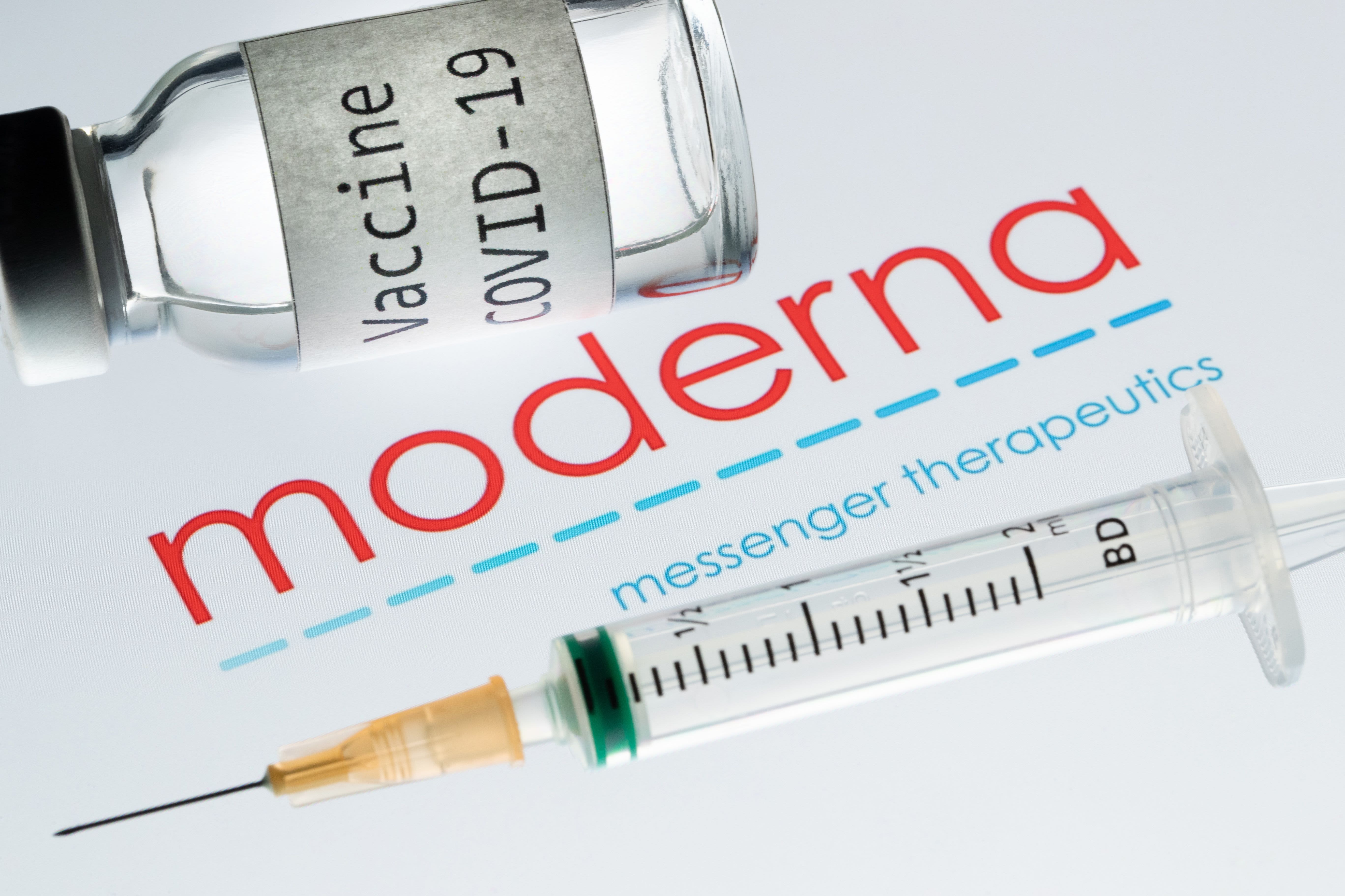 Moderna begins study of Covid vaccine in adolescents