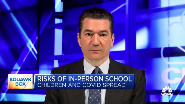 Gottlieb: Schools should be the 'last thing' we close during pandemic