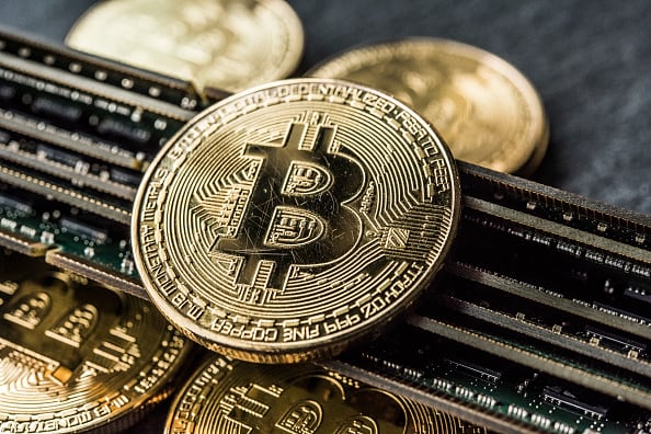 Bitcoin rises above $ 30,000 for the first time after rising by more than 300% in 2020