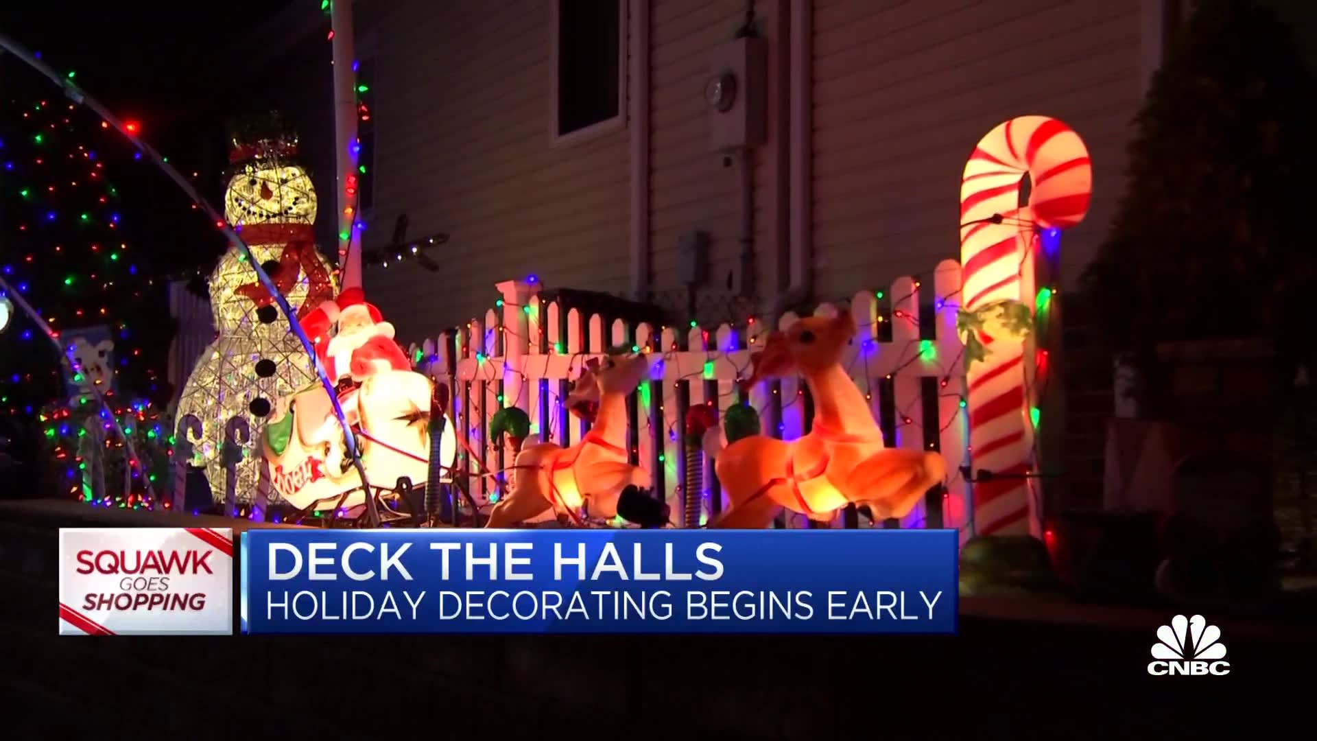 Families throw out holiday decorating rulebook during the pandemic