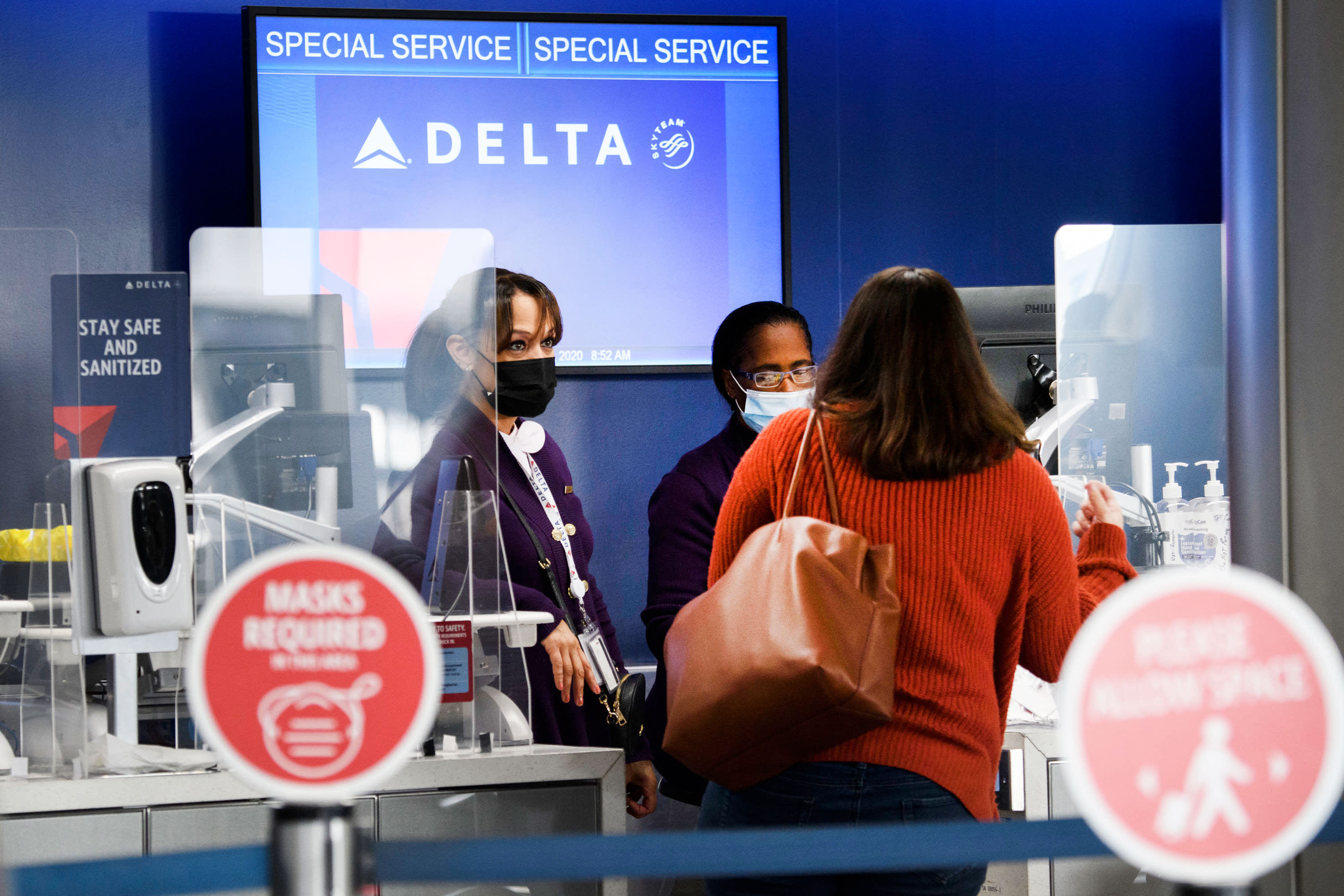 Pilot shortage prompts rare flight cancellations at Delta over Thanksgiving break