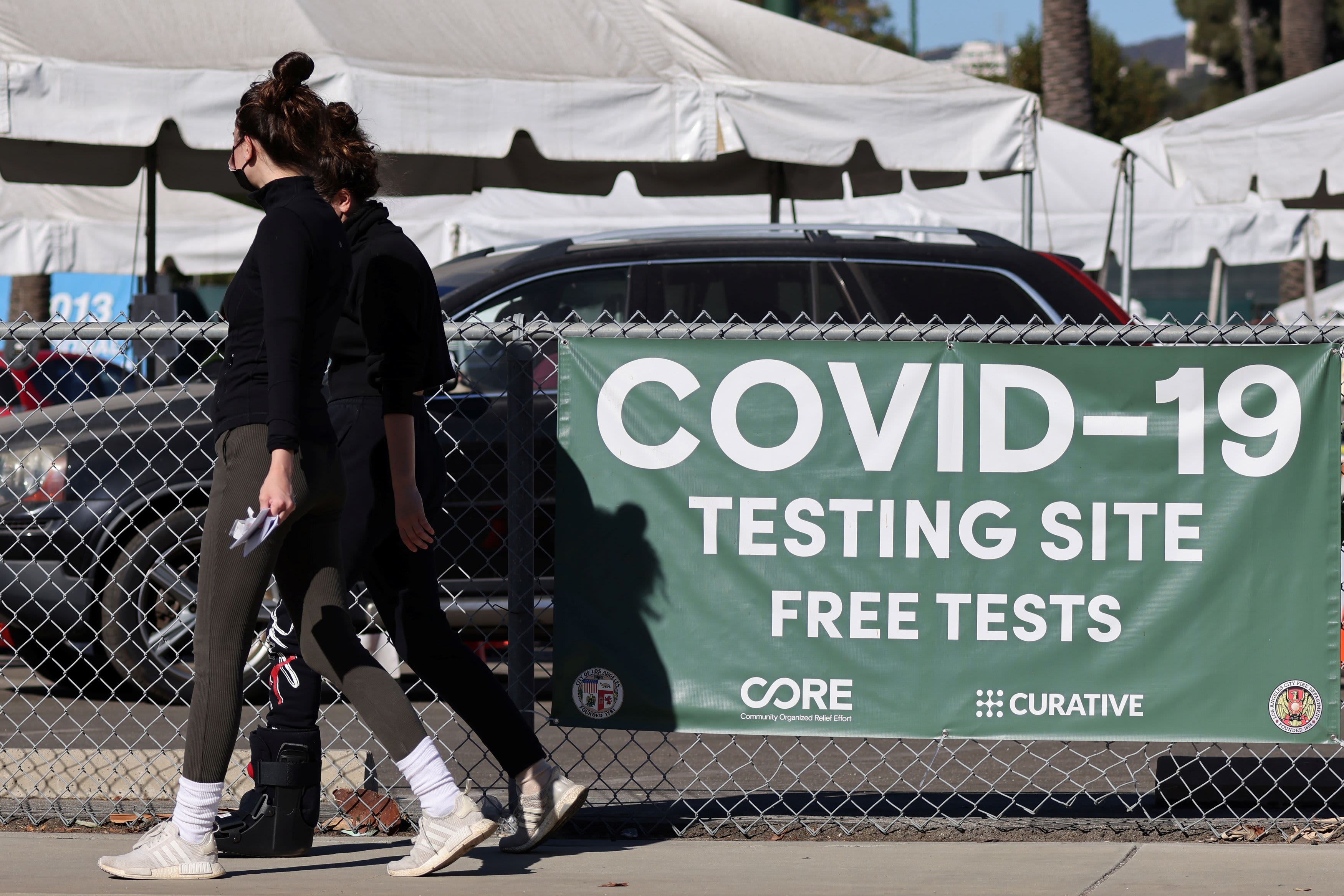 CDC says 14-day quarantine best way to reduce Covid risk, but 10- and 7-day periods work in some cases - CNBC