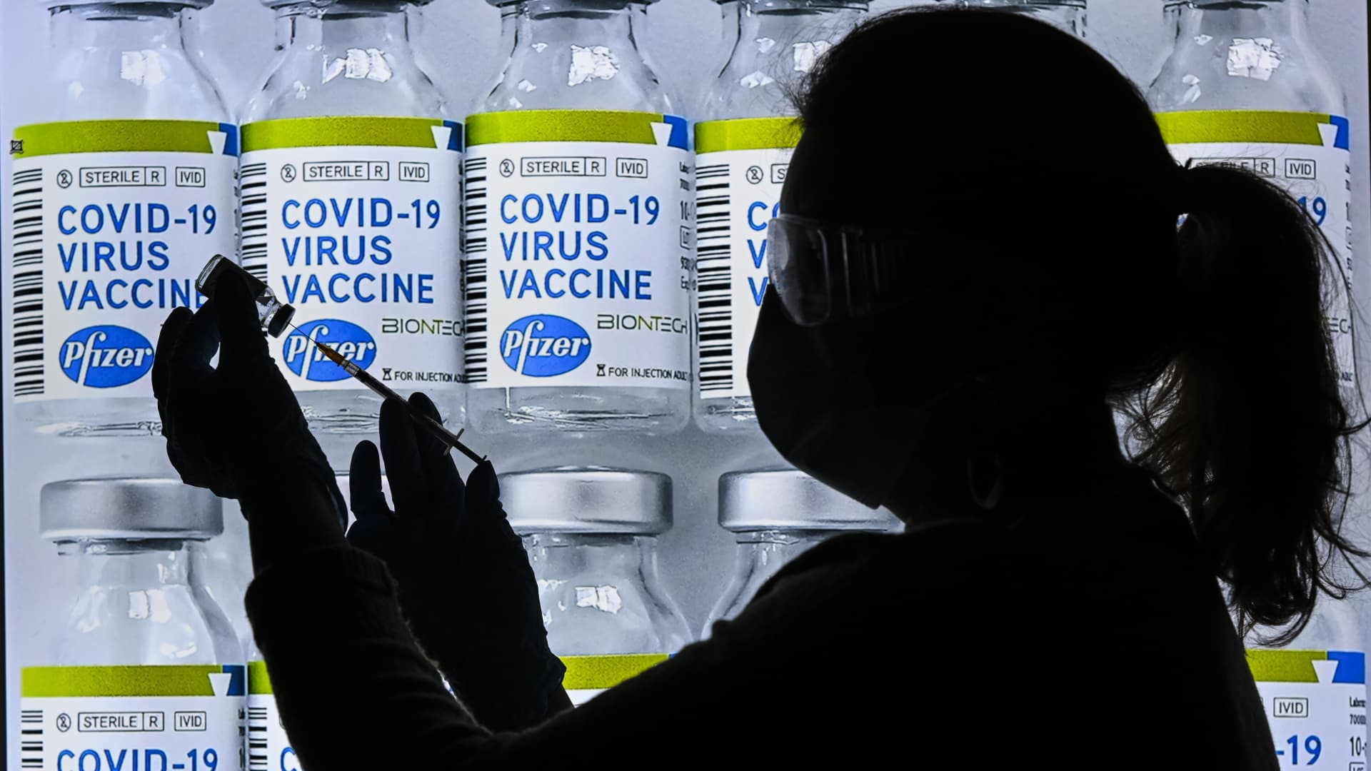 UK becomes the first to approve Pfizer-BioNTech Covid vaccine, rollout due next week