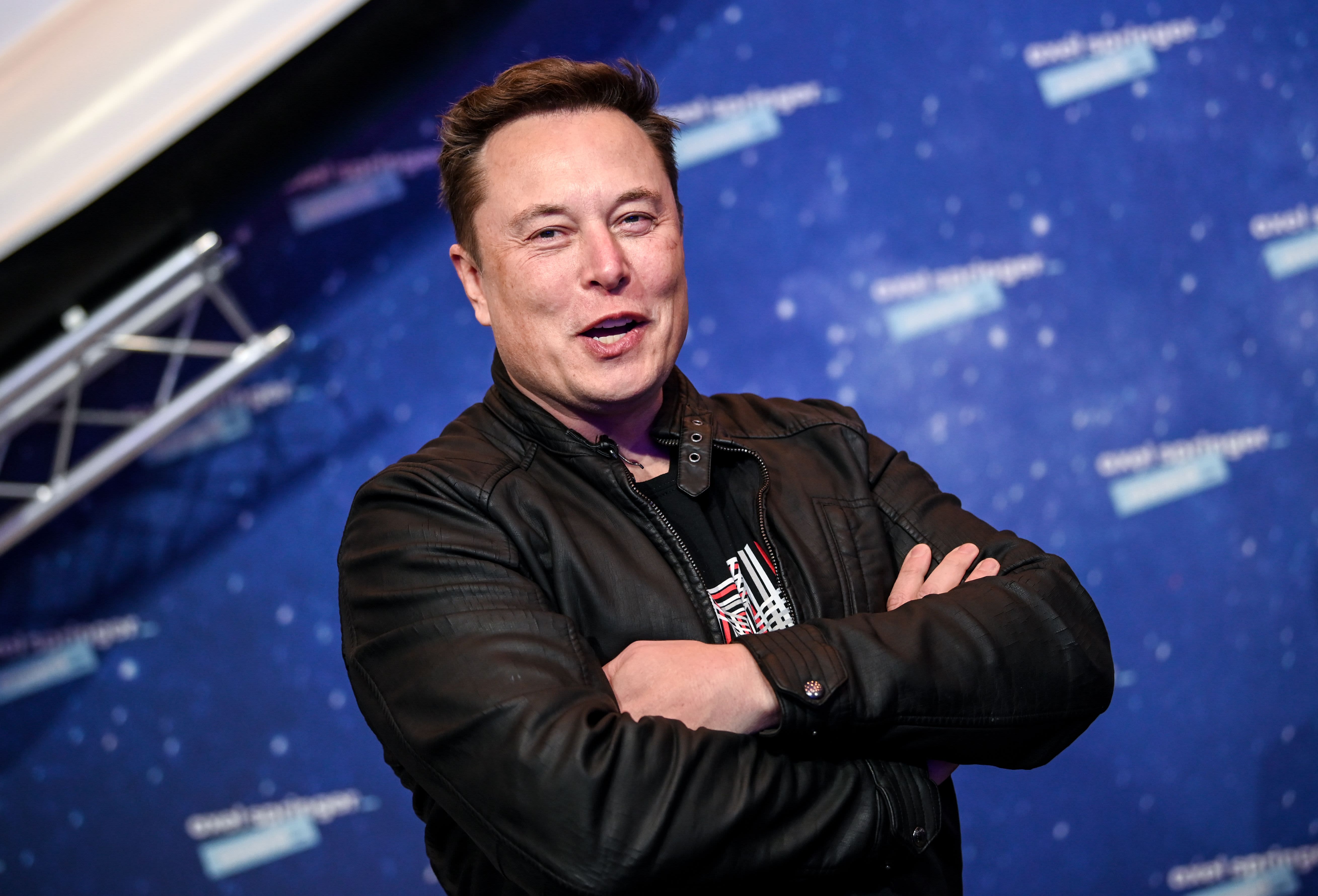 How To Pronounce Elon Musk Baby Name - DRAGON SPACECRAFT